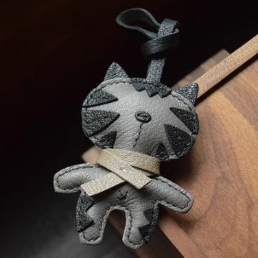 KITTEN CUB LEATHER CHARM