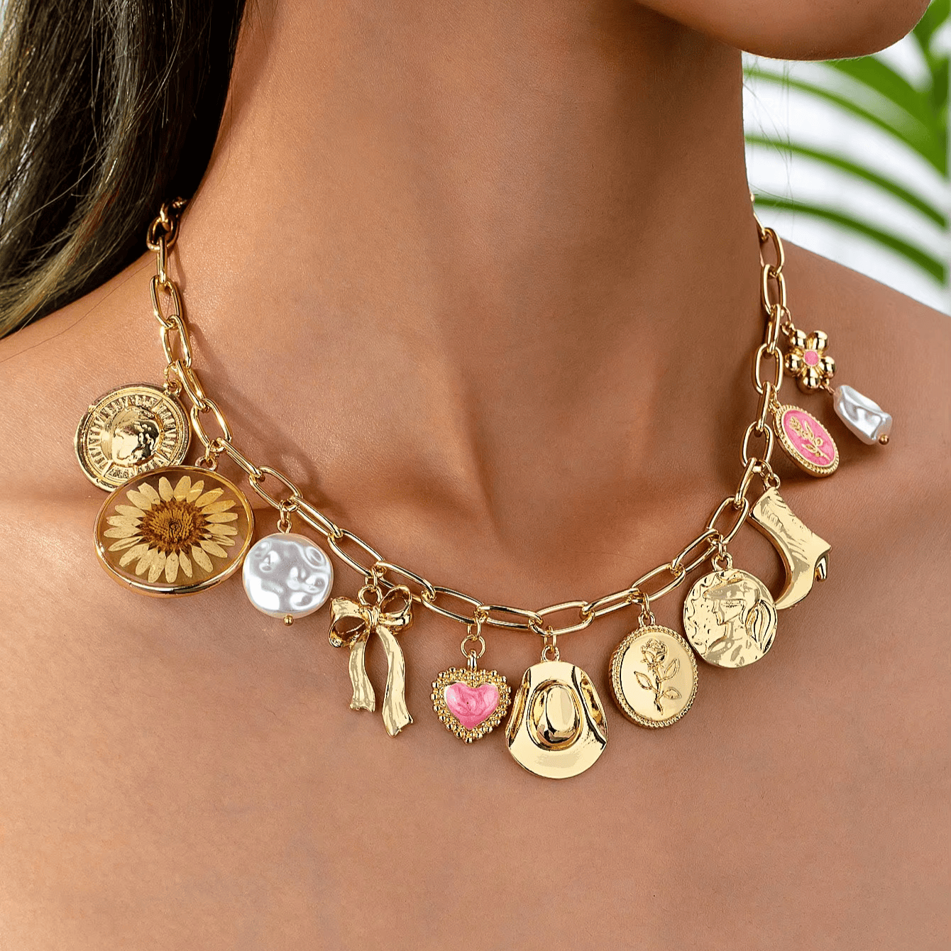 CHARMPOP GOLDEN SUN MUSE CHARM NECKLACE GOLDEN SUN MUSE CHARM NECKLACE