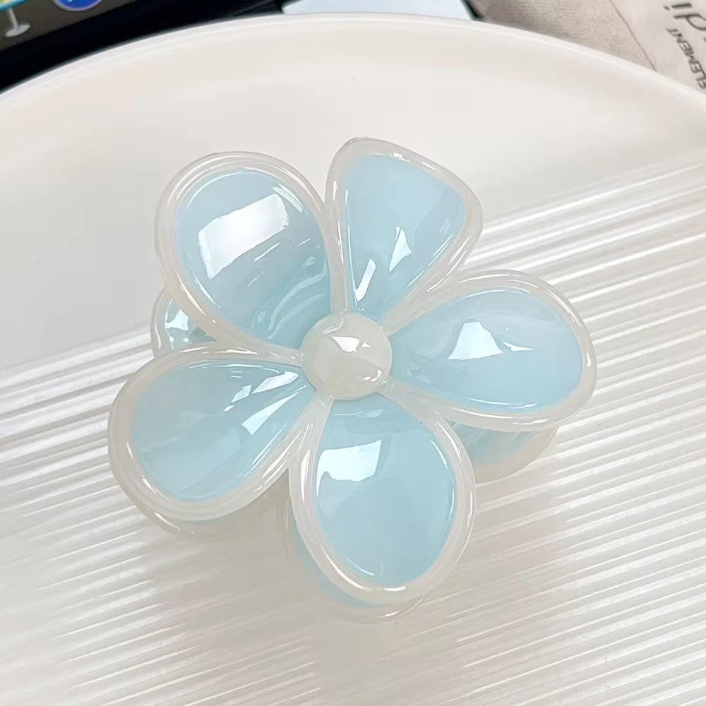 PLUMERIA HAIR CLAW