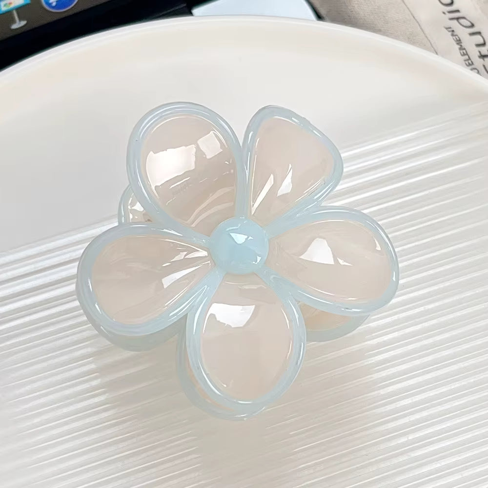PLUMERIA HAIR CLAW