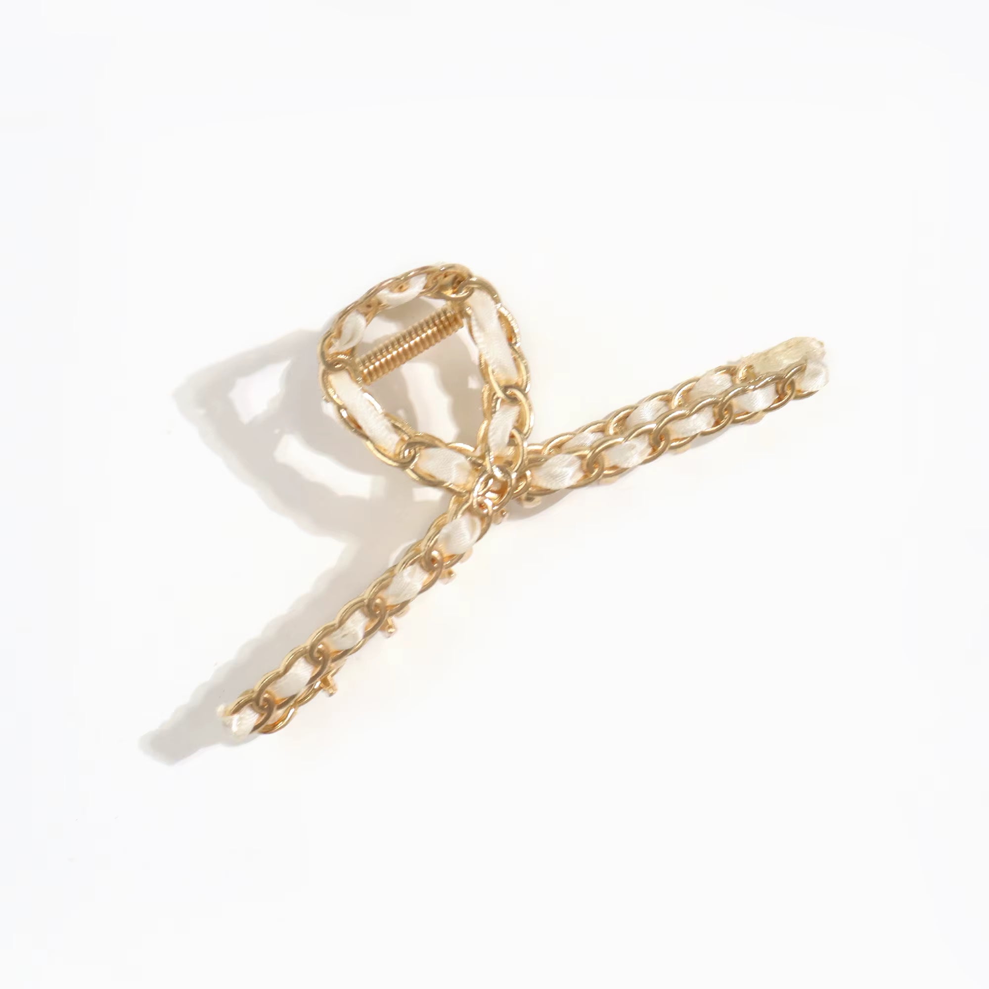 RIBBON CHAIN HAIR CLAW