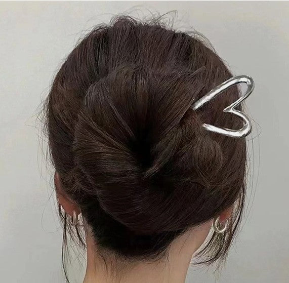 HEART FRENCH HAIRPIN
