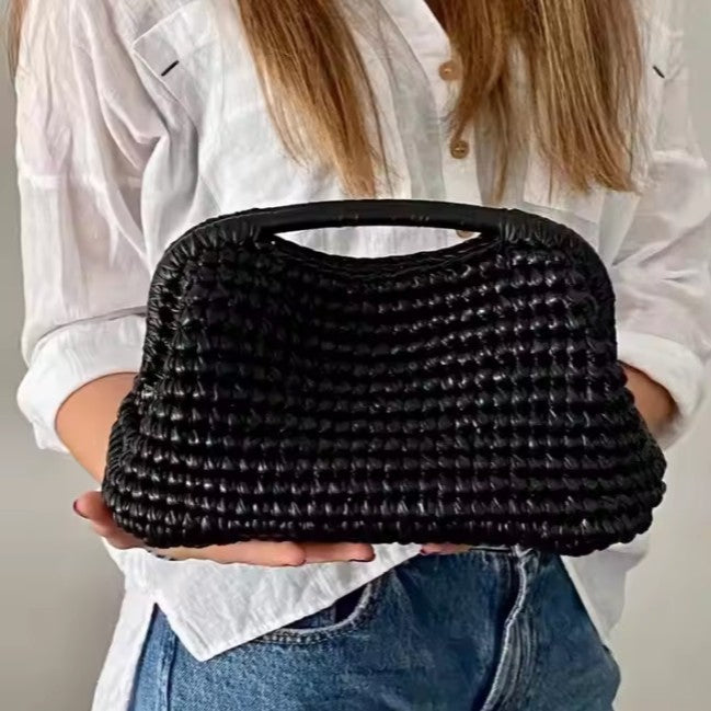 THE LUCIA METALLIC CLUTCH
