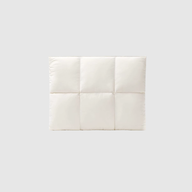 THE CLOUD TECH SLEEVE